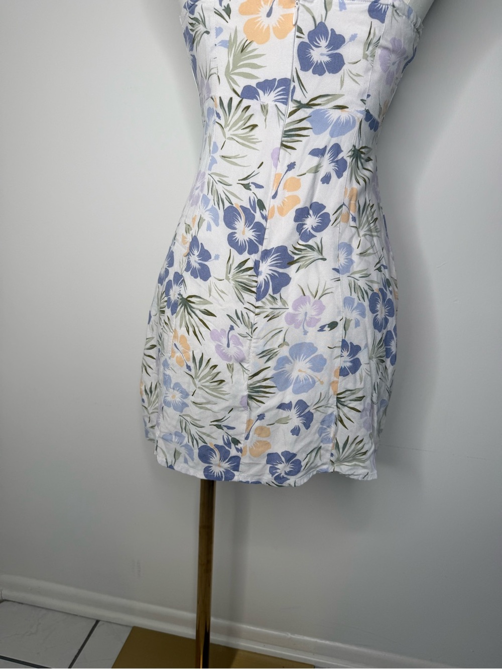 Abercrombie & Fitch White Floral Tie-Front Mini Dress - Picture 8 of 10